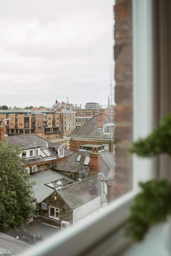 York Riverside Apartments Экстерьер фото