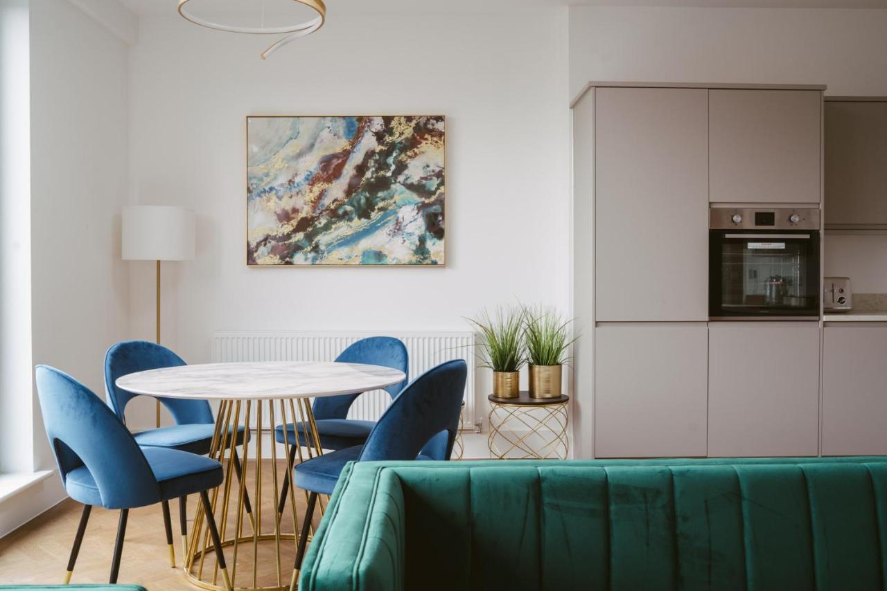 York Riverside Apartments Экстерьер фото