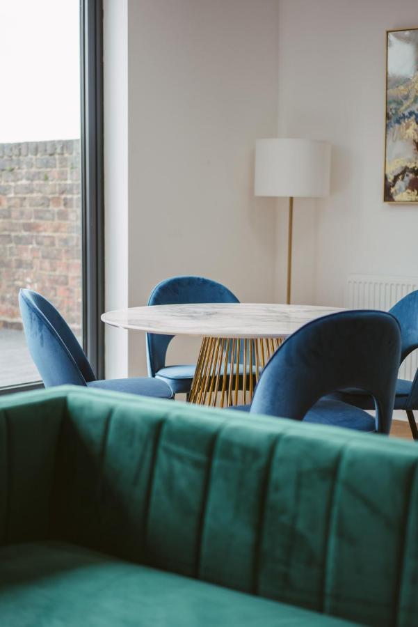 York Riverside Apartments Экстерьер фото