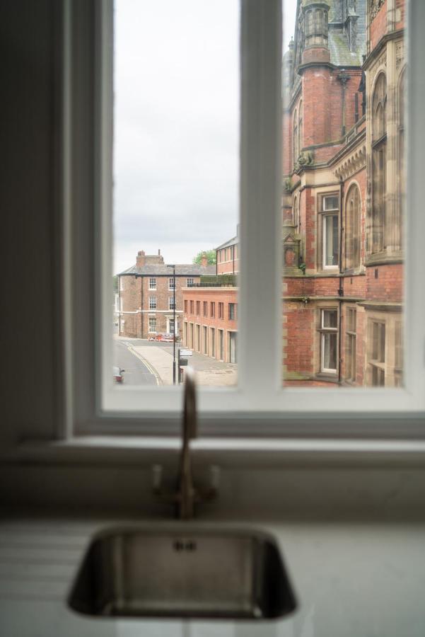 York Riverside Apartments Экстерьер фото