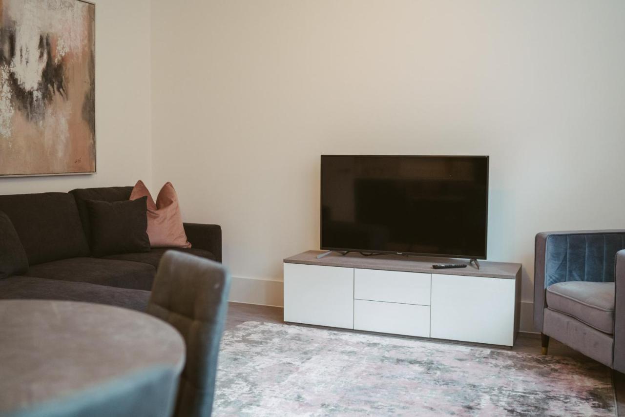 York Riverside Apartments Экстерьер фото