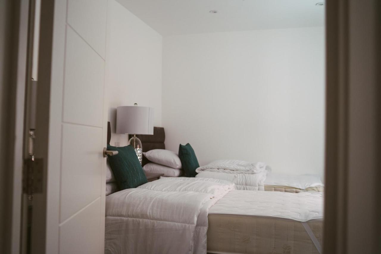 York Riverside Apartments Экстерьер фото
